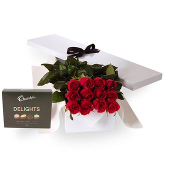 Valentine's Day Flat Boxed Roses One Dozen Red Package 1 Flowers