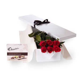 Valentine's Day Flat Boxed Roses Half Dozen Red Package 1 Flowers